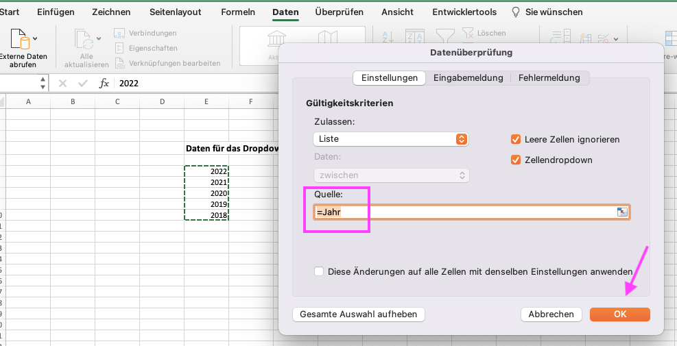 Ein Fenster mit dem Titel "Datenüberprüfung" ist geöffnet. Unter "Quelle:" steht "=Jahr" und ein Pfeil zeigt auf OK. 